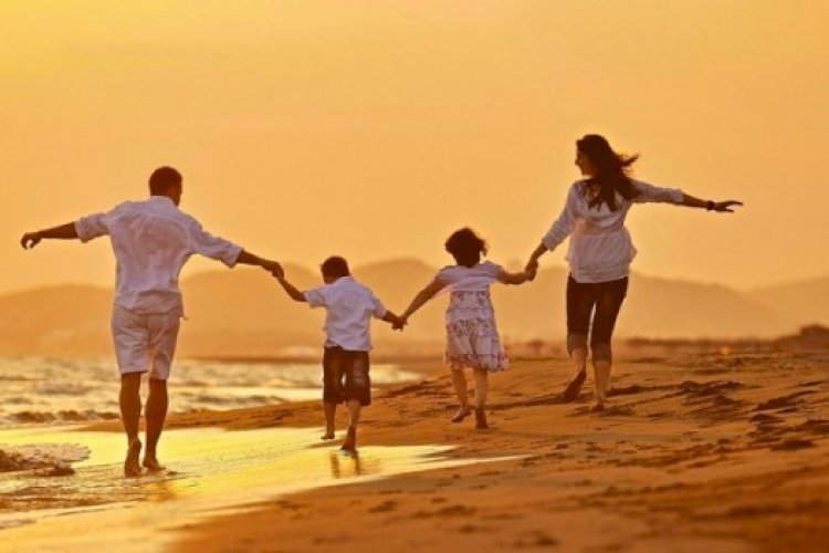 მშობლებს არ ირჩევენ, თუმცა ჩვენ შეგვიძლია ავირჩიოთ, როგორი მშობლობა შეგვიძლია და გვინდა